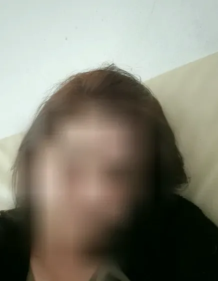 Andrea, 35