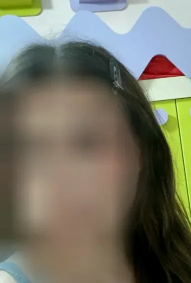 Nicoline, 33